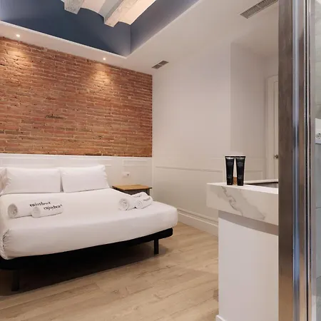 Colon Deluxe Con Piscina Cerca Del Mar * Barcelona
