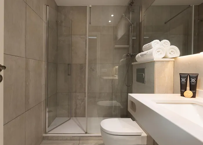 Colon Deluxe Con Piscina Cerca Del Mar